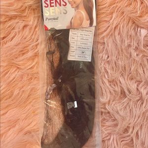 👱‍♀️24in virgin hair ponytail , A deep brown 4